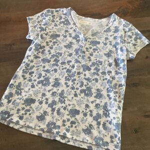 A&F Girls floral print, waffle short sleeve shirt